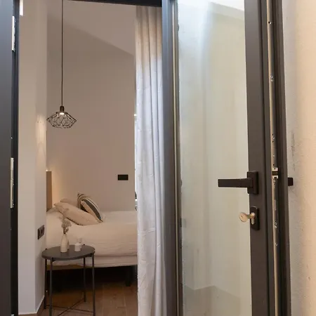 Апартаменты Stylish Downtown Charm Валенсия