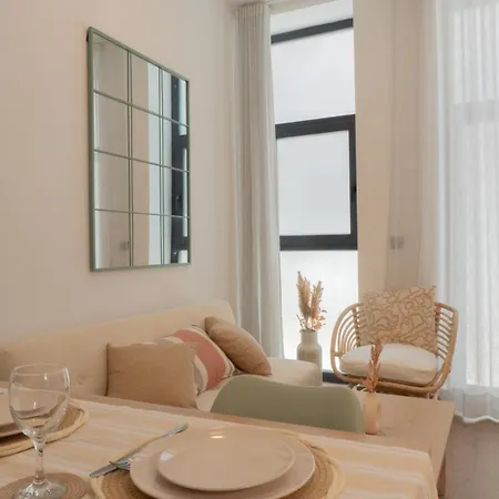 Daire Stylish Downtown Charm
