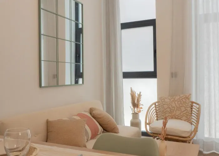 Apartament Stylish Downtown Charm